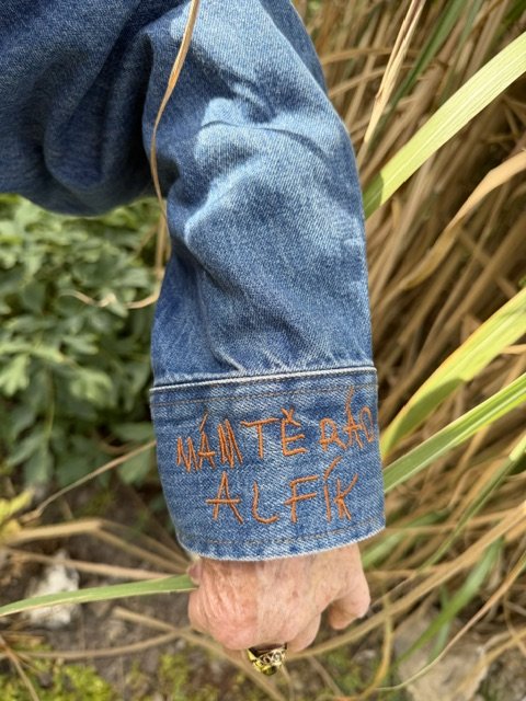 Dámská denim košile s výšivkou - Velikost: S, Barva denim košile: Světle modrý denim